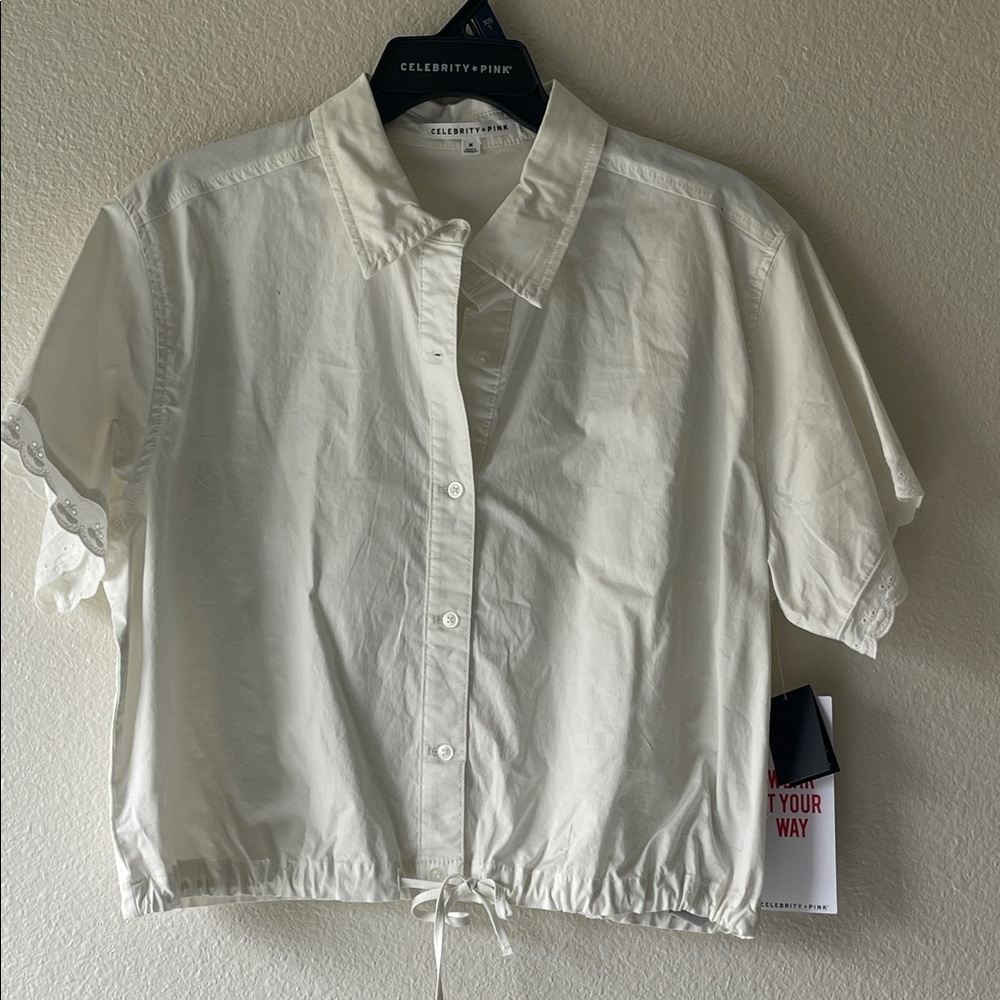Celebrity Pink Short-Sleeve White Button-Front Shirt with Drawstring